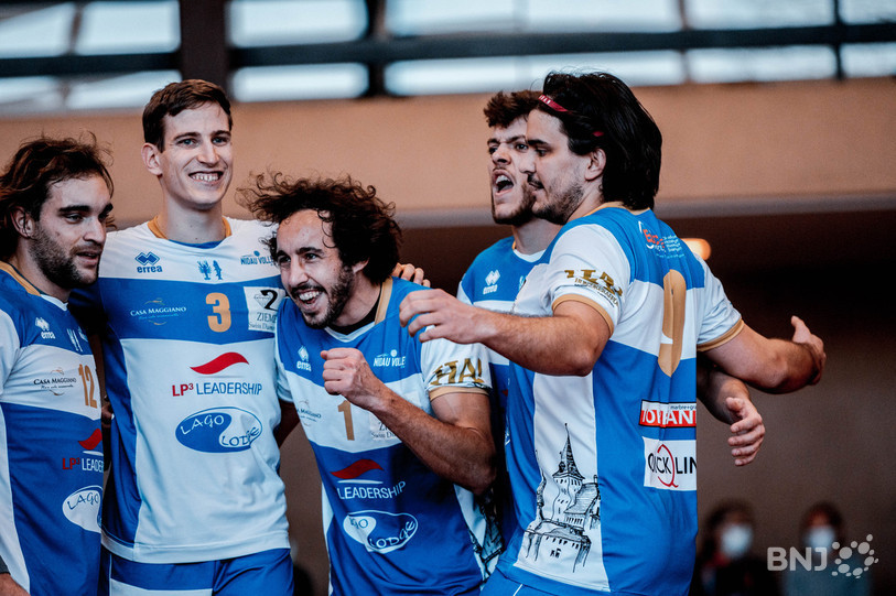 Nidau Volley n'a pas réussi à surmonter les deux ligues d'écart entre lui et Amriswil. (Photo : Nidau Volley/Lucie Gertsch)
