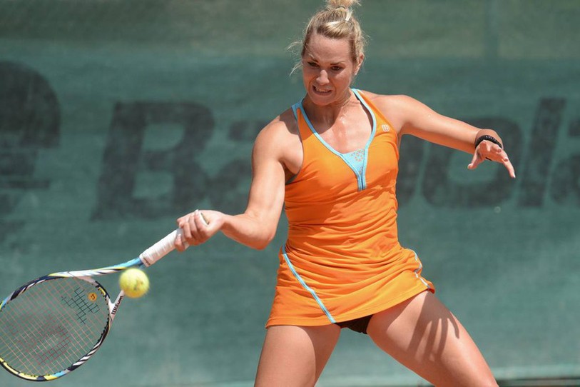 Conny Perrin échoue en demi-finale.