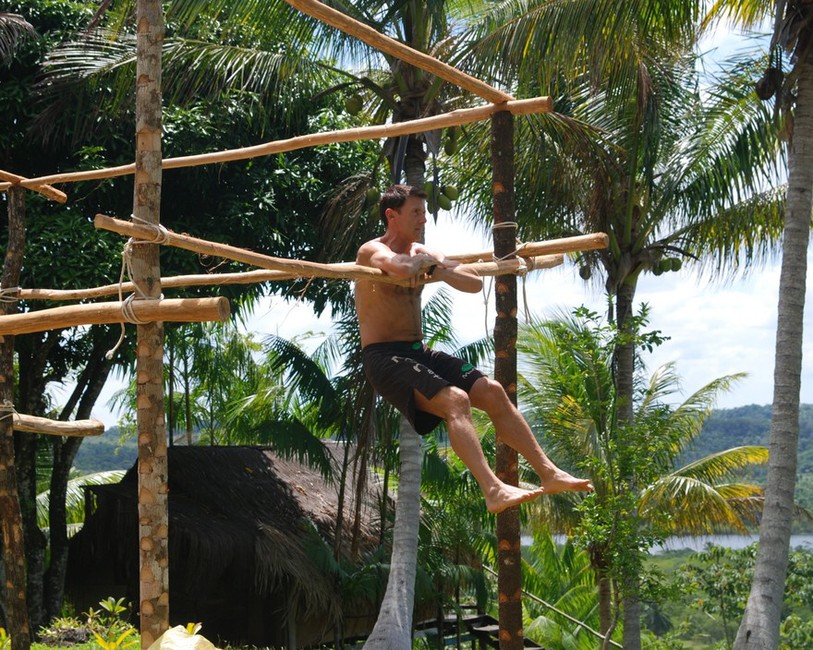 Ramper comme un iguane ou bouger comme un singe, ce sont quelques-uns des mouvements du Zuu, un nouveau sport qui compte en tout 30 mouvements inspirés de ceux des bêtes. 