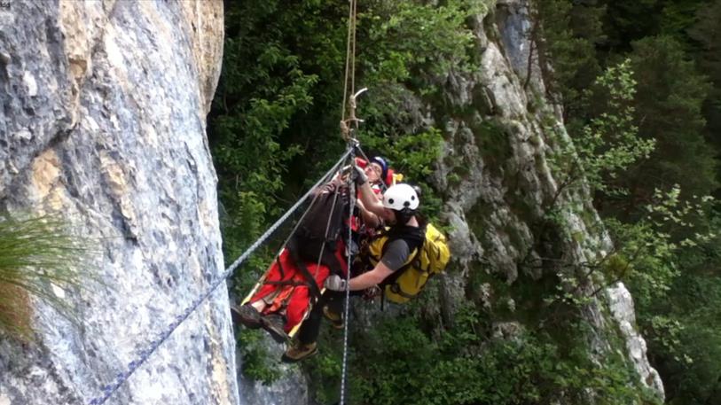 La colonne de secours en montagne de Moutier intervient dans les terrains difficiles.