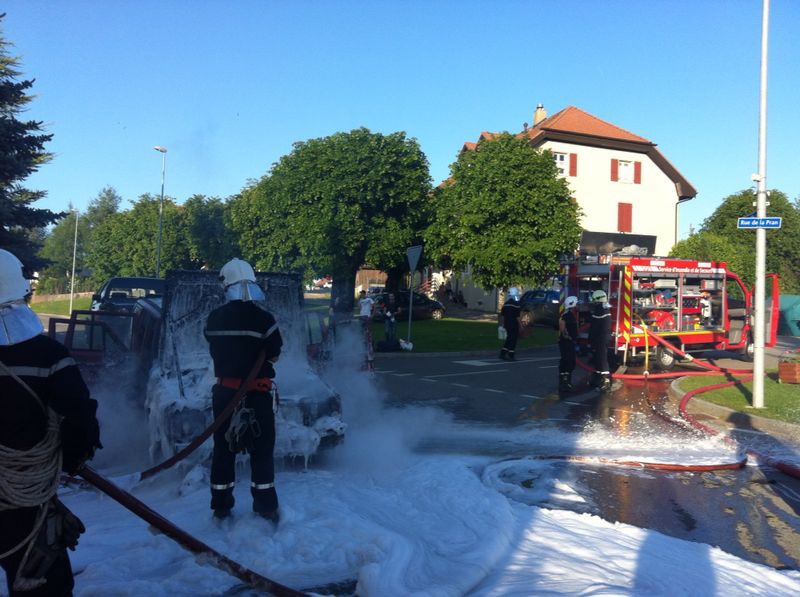 voiture en feu