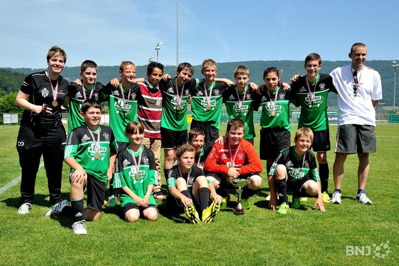 Les Juniors D du FC Chevenez ont remporté la finale de la Coupe jurassienne et le trophée RFJ