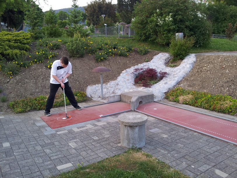 Les meilleurs joueurs suisses de minigolf s'affornteront sur ce terrain.