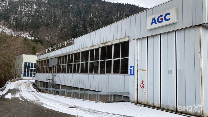 L'entreprise qui cultive du chanvre thérapeutique à Moutier doit quitter l'ancienne verrerie au 30 avril. (Photo : archives)