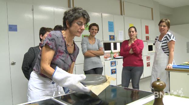 Edith Kohler, maîtresse d'économie familiale propose des cours de cuisine dans le cadere de la Semaine du Goût à Moutier