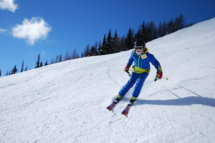 Les jurassiens auront pu skier quelques jours seulement dans les stations des Breuleux et des Genevez. (Photo : Libre de droits)