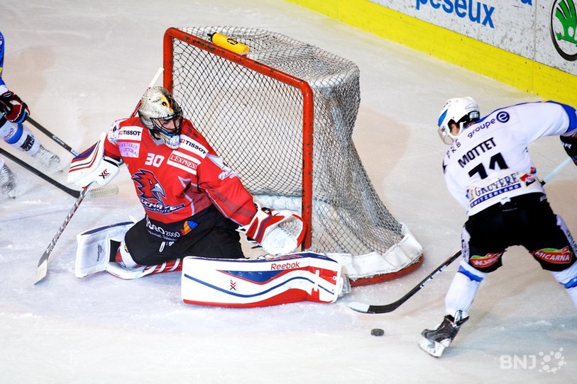 Le HC Uni restait sur trois défaites face aux Lausannois.  