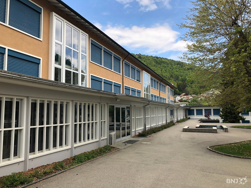 Les faits se sont déroulés à l'école secondaire de Moutier. (Photo : archives)