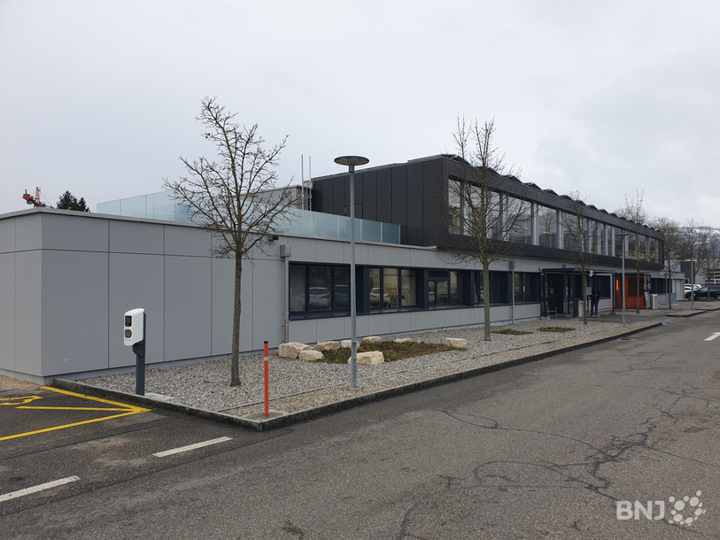 Les espaces extérieurs du centre seront eux aussi rénovés cette année. De nouvelles bornes de recharges pour voitures électriques seront notamment installées.
