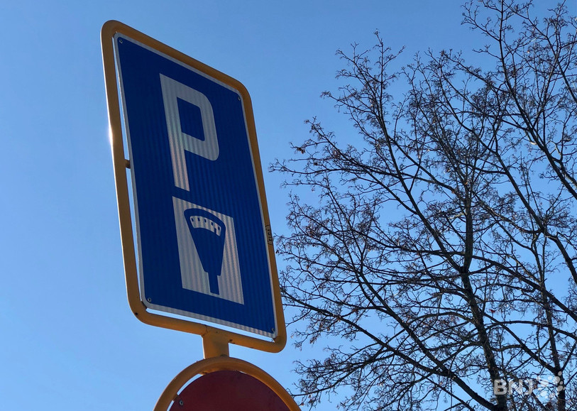 Au total, quinze places de parc seront supprimées à Bienne. Photo : archives