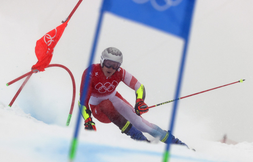 Marco Odermatt décroche l'or! (AP Photo/Alessandro Trovati)