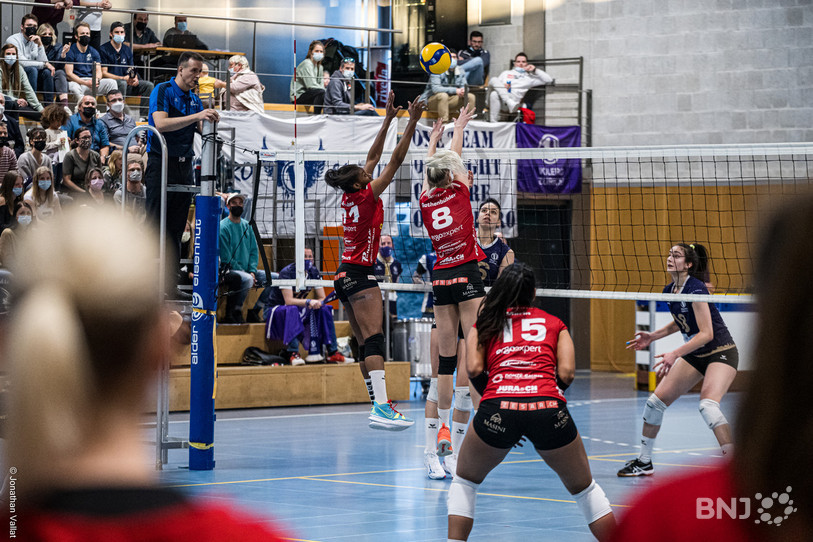 Les joueuses du Volleyball Franches-Montagnes ont capitulé contre Volero Zurich dimanche (photo : Jonathan Vallat).