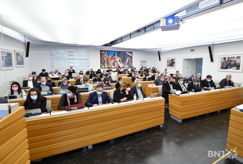 Le Parlement jurassien a accepté à l'unanimité d'associer les citoyens de Moutier aux travaux liées au transfert de la cité dans le canton du Jura. (Photo : Georges Henz).