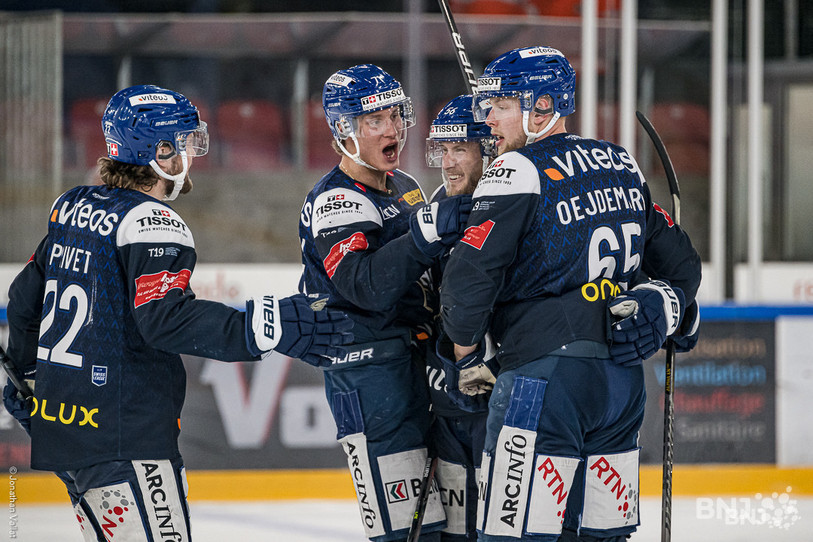 De la joie pour les joueurs du HCC (photo: Jonathan Vallat)