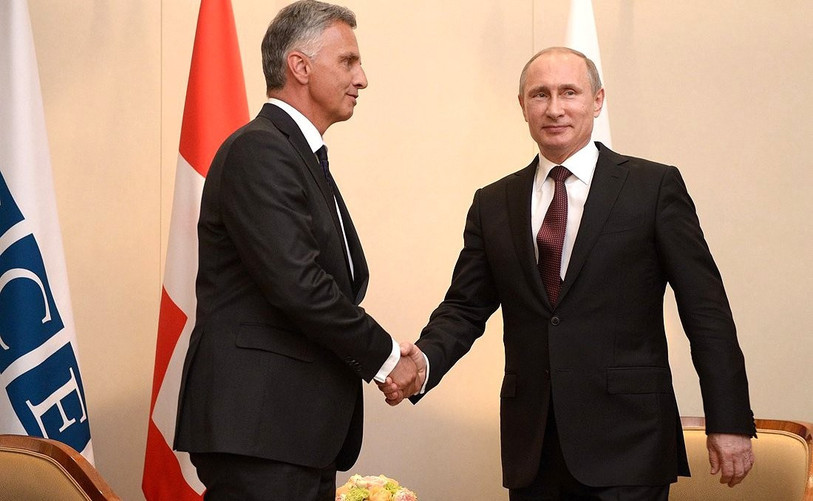 Lorsqu’il présidait l’OSCE, Didier Burkhalter (à gauche) a notamment rencontré le président russe Vladimir Poutine (à droite) en 2014. (Photo : archives / kremlin.ru)