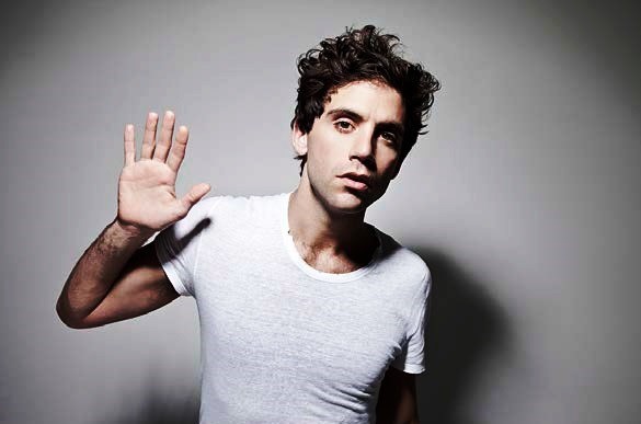 Le chanteur britannico-libanais passera par Estavayer-le-Lac.