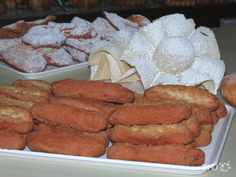 Pieds de chèvres, merveilles et beignets font partie de la fête de Carnaval