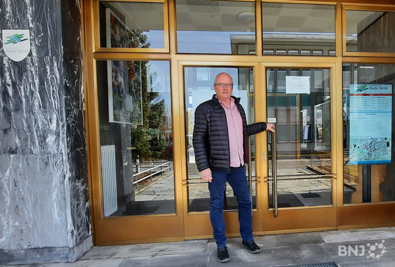 Jean-Bernard Vallat ne poussera plus la porte de l'administration communale à partir de 2023.