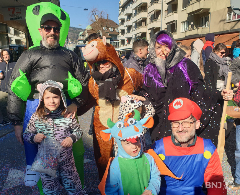 Petits et grands ont joué le jeu en enfilant un déguisement. Certains costumes étaient moins classiques que d’autres.