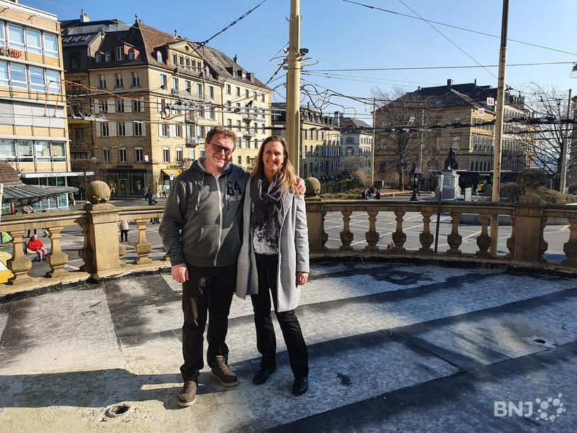 Jean-François et Helen Lemaire sur leur future terrasse de restaurant.