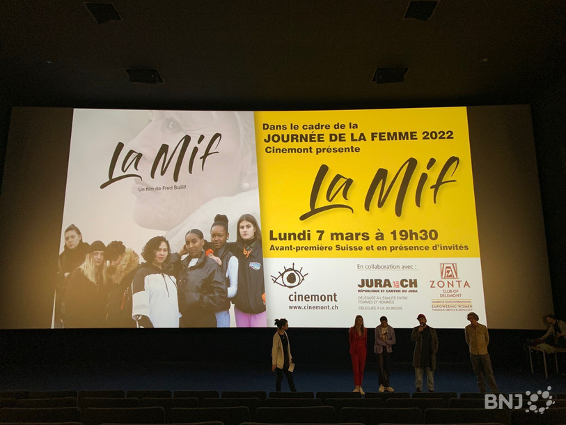 La projection a été suivie d'une discussion en présence du réalisateur.