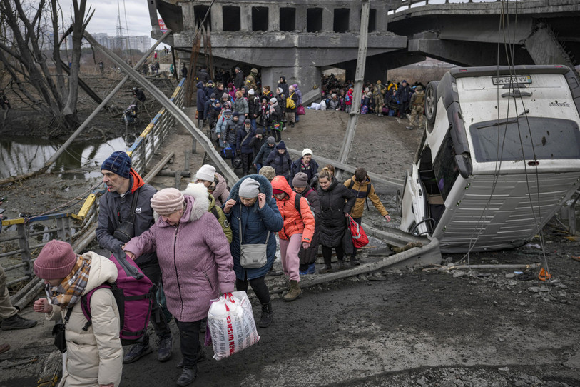 Si certains des millions de réfugiés ont fui le pays, l'Ukraine est aussi confronté à des migrations internes. (Photo : Keystone/ AP/ Vadim Ghirda)