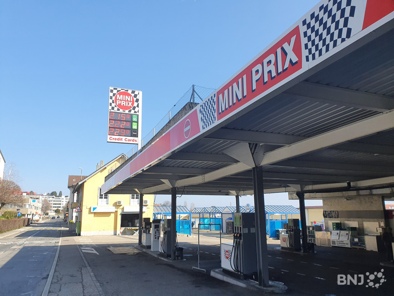 Mercredi matin à Peseux, les prix de l'essence et du diesel avaient déjà largement dépassé leur moyenne habituelle.