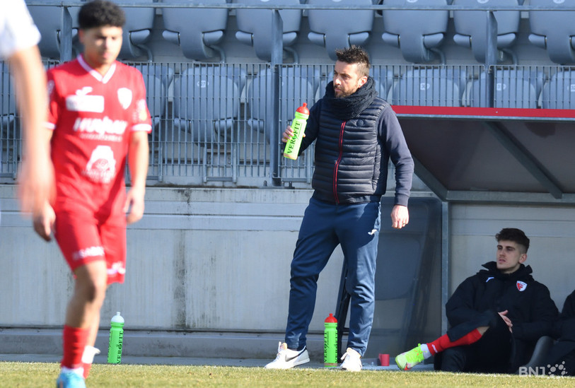 Anthony Sirufo et ses joueurs n'ont pas trouvé la clef samedi (photo : archives/Georges Henz).