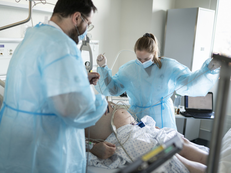 Il y a un mois le Conseil fédéral annonçait la levée principales des mesures de lutte contre le coronavirus. (Photo : Keystone/Gaetan Bally).
