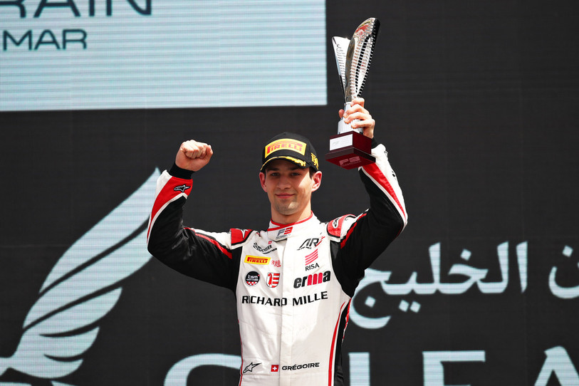 Grégoire Saucy a remporté son premier trophée en championnat du monde de F3 dimanche. (Photo : Joe Portlock - Formula 1/Formula Motorsport Limited via Getty Images)