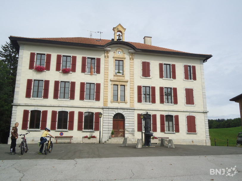 Le collège des Bayards accueillera à nouveau quelques élèves dès la rentrée d'août 2022. (Photo d'archives)