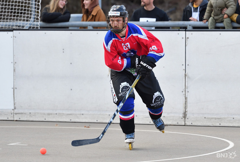 Eric Donzé et Bienne Seelanders ont commencé leur rencontre à l'envers samedi (photo : archives/Georges Henz).