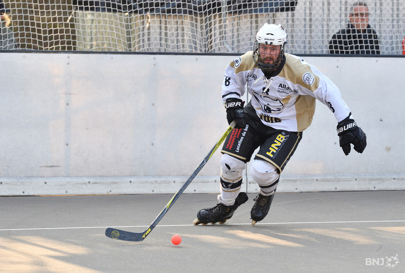 Robin Cattin et le SHC Ajoie n'ont gagné qu'une fois cette saison jusqu'ici (photo : archives/Georges Henz).
