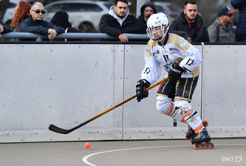 Ludovic Koller et le SHC Ajoie en ont encaissé 20 dimanche (photo : archives/Georges Henz).