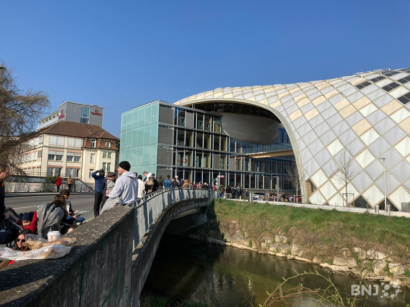 Il fallait s'armer de patience à Bienne comme partout dans le monde.
