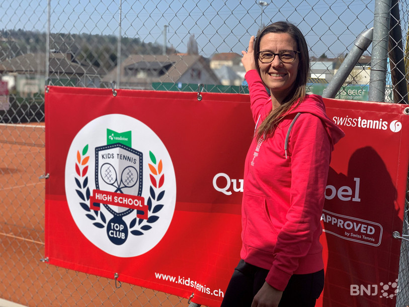 Coralie Herrmann chapeaute l'école Tennis & Co à Porrentruy et Delémont.