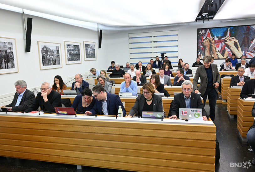 Les députés jurassiens à l'Hôtel du Parlement à Delémont devront se prononcer mercredi prochain. (Photo : archives/Georges Henz).