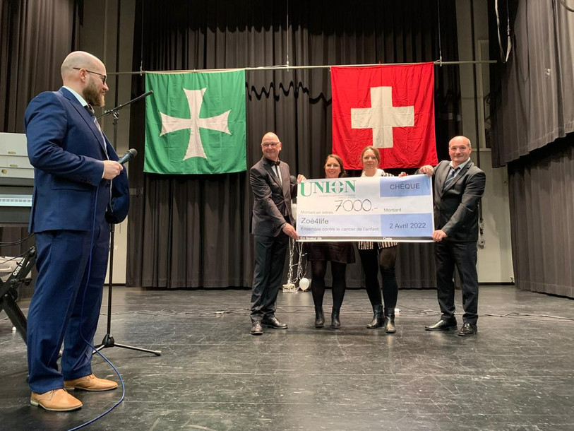 Chaque geste compte. Un chèque de 7000 francs a été remis samedi par l'Union La Côte en faveur de Zoé4life. (Photo : Union La Côte)