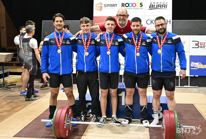 Le bronze pour l'haltéro-club Tramelan. (Photo : Georges Henz).