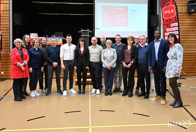 L'ensemble du nouveau comité directeur du PSJ (photo: Georges Henz).
