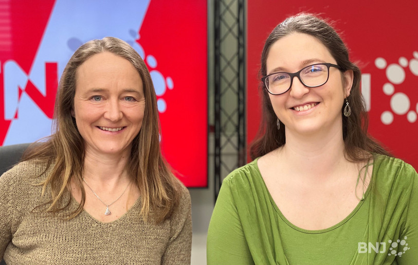 La société d'escrime Neuchâteloise fête ses cent ans cette année. Nadia Rognon ( à gauche ) et Anne-Caroline Le Coultre ( à droite ).