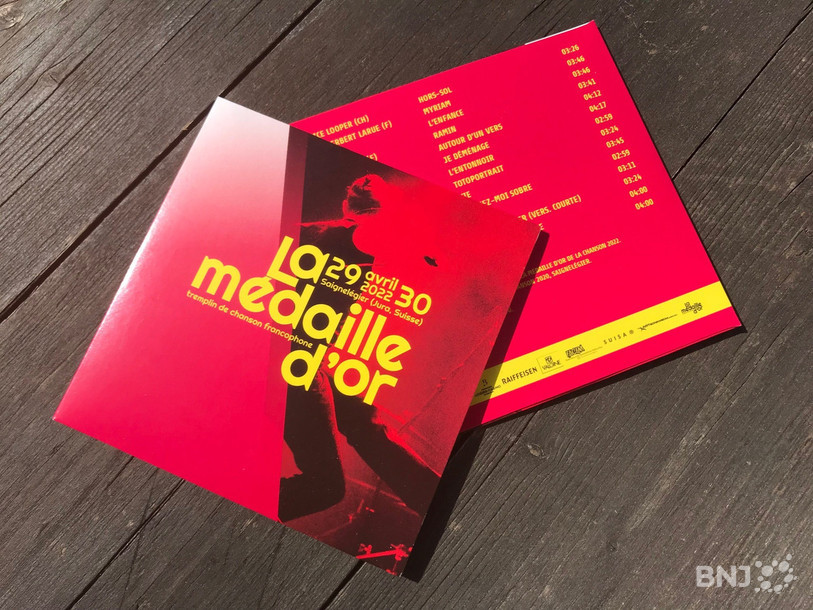 Le public recevra un CD compilation qui présente une chanson de chaque artiste de la 53e édition de la Médaille d'or.