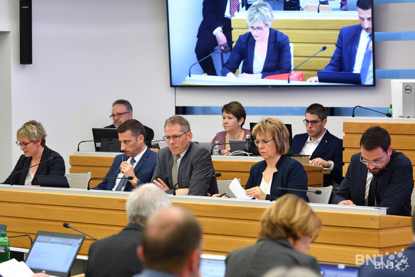 Le Parlement jurassien a accepté mercredi un projet pour permettre la destitution d'un membre du Gouvernement. (Photo : Georges Henz).
