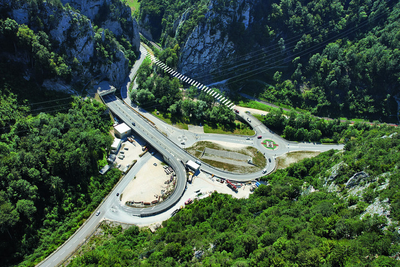 A16