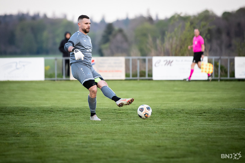 Mathieu Metafuni n'a pas pu empêcher la défaite de son équipe. (photo : Loïc Valverde).