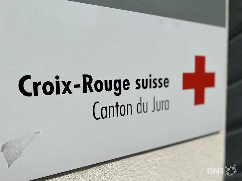 La Croix-Rouge jurassienne va faire du porte à porte pour récolter des fonds. (Photo : archives).