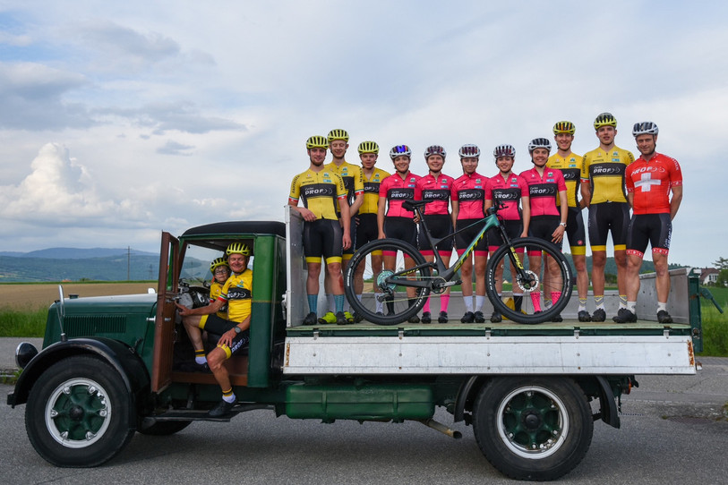 Le Team prof au grand complet. (Photo: Team Prof).