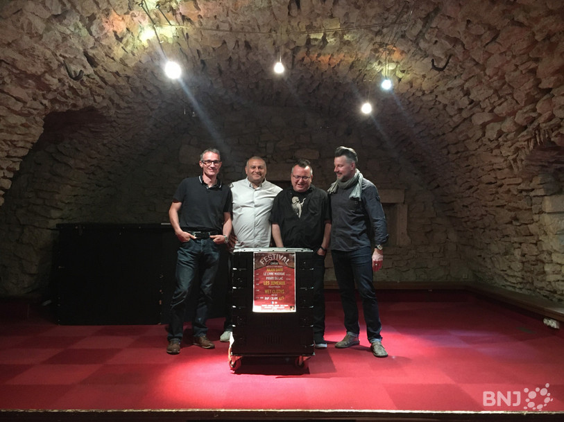 L'équipe s'est serré les coudes pour mettre sur pied le premier Festival du caveau. De gauche à droite : Jérôme Mouchet, responsable culturel à la ville de Delle, Djamel Benisid, Delle animation, Fox Kijango, régisseur et président de Gasteroprod, Julien David, artiste de Pierre et Compagnie 90.