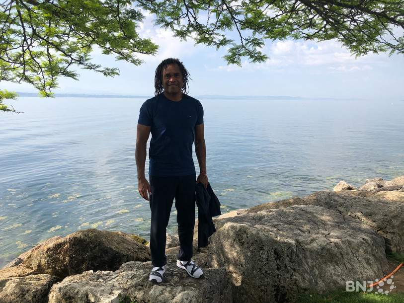 L'ancien international français, Christian Karembeu, est de passage à Neuchâtel pour soutenir la Xamax Academy.