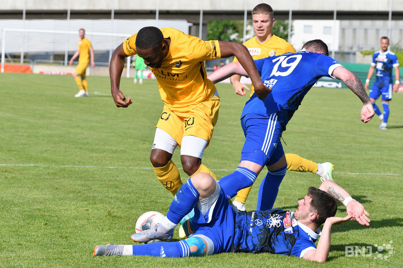 Le combat a été rude pour Terence Makengo et les SRD ce samedi. (Photo : Georges Henz).